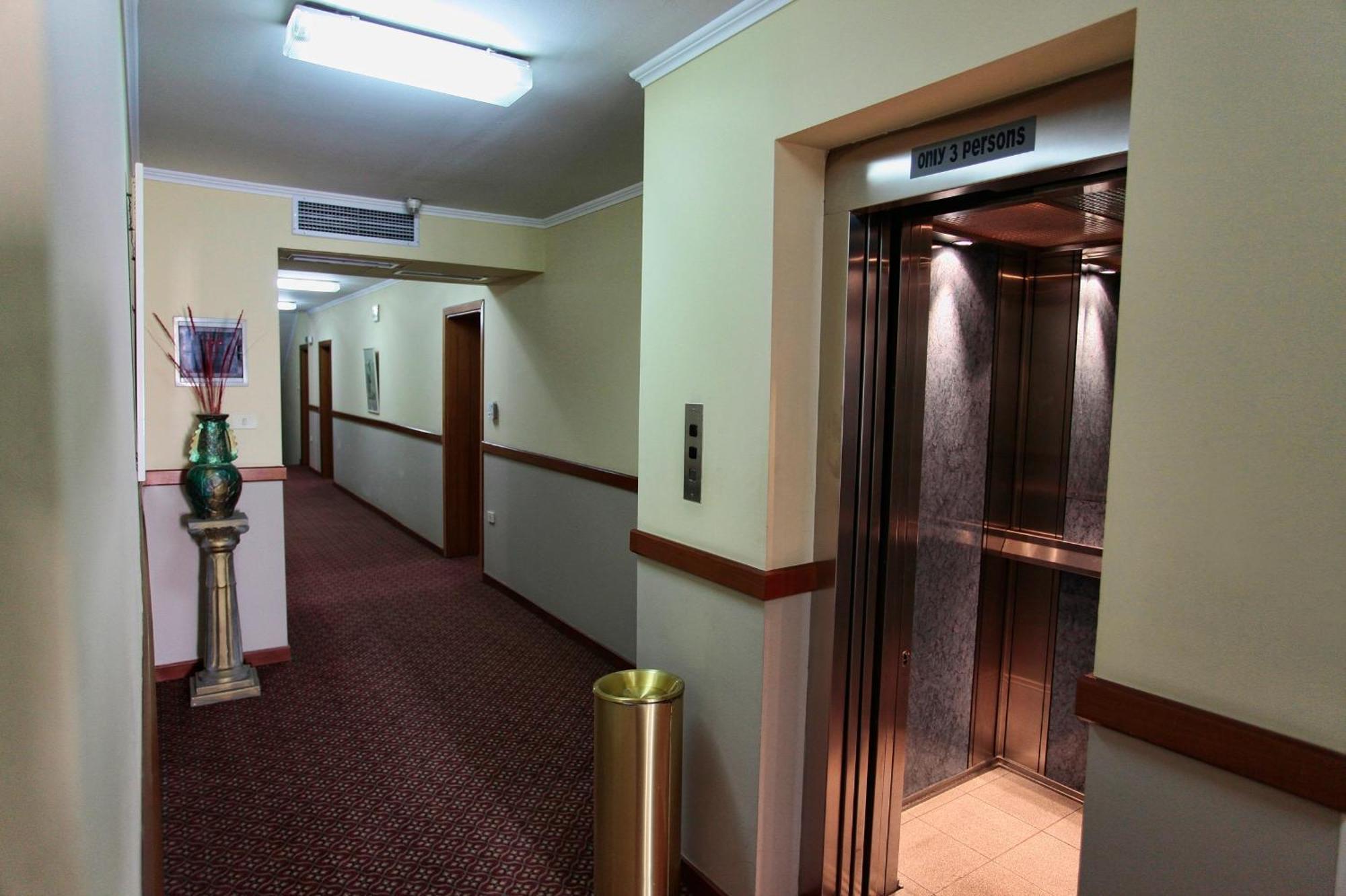 Hotel Regency Korce Exterior foto